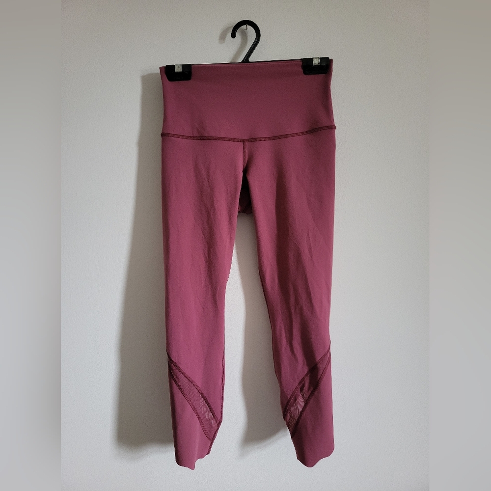 Lululemon Wonder Under Cropped Leggings